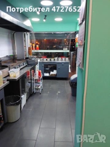 Продавам работещ  бизнес за бързо хранене в центъра на гр.Варна 