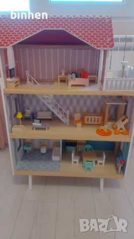 Дървена къща за кукли с аксесоари, снимка 1 - Образователни игри - 46102862