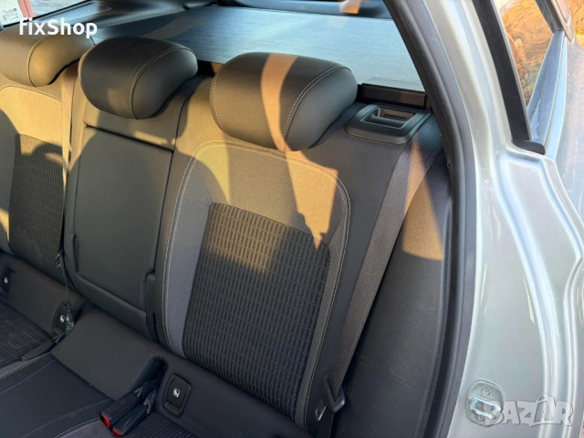 Opel Astra 1.2 Turbo 2021г • Камера • Парктроник • Facelift, снимка 16 - Автомобили и джипове - 53407799