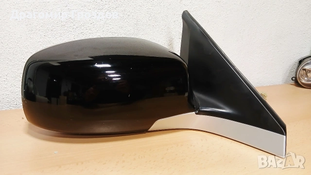 Дясно огледало с 5 пина за Suzuki Swift III / Сузуки Суифт (2006-2011), снимка 2 - Части - 53236399