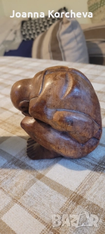 Дървена статуетка