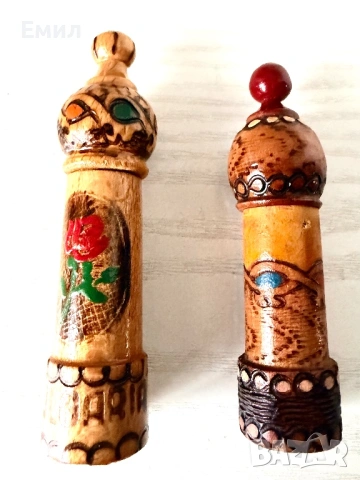 Два мускала с розово масло парфюм от 1960те години