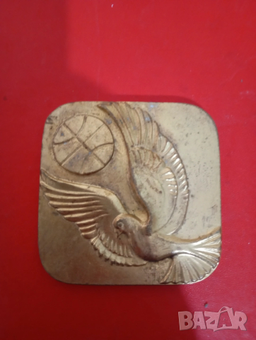 Бронзов плакет