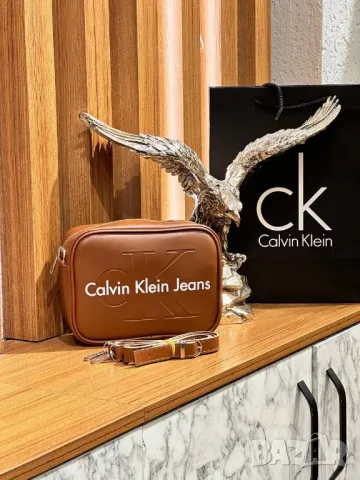 дамски чанти Calvin Klein , снимка 9 - Чанти - 46863565