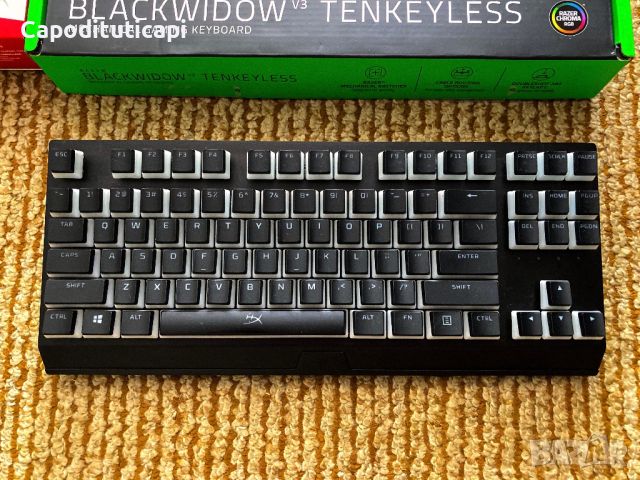 Razer Blackwidow V3 + HyperX Keycaps + O-Rings , снимка 2 - Клавиатури и мишки - 45228424