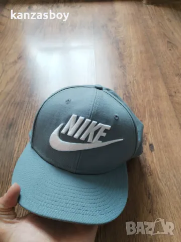 Nike Cap Snapback Futura True - страхотна шапка КАТО НОВА, снимка 2 - Шапки - 50196635