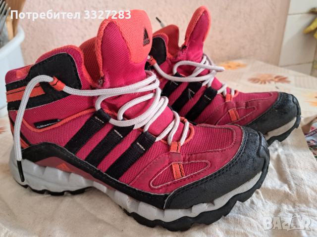 Маратонки Adidas-35 номер ,розови, снимка 2 - Детски маратонки - 45034657