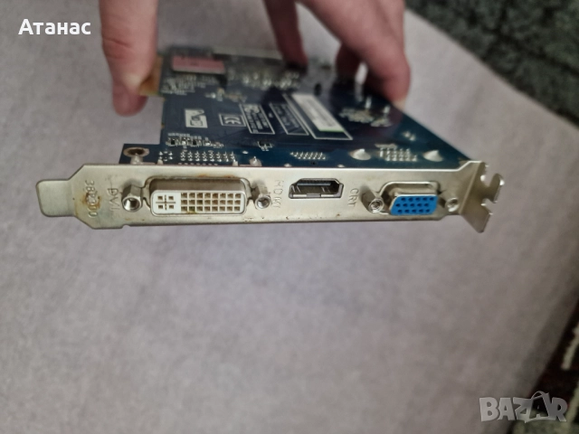 Sapphire Radeon HD 3450 512MB DDR2 AGP + подарък Sapphire Radeon 9250 128 MB + охлаждане с вентилато, снимка 4 - Видеокарти - 51690428