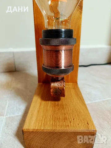 Лампа от дъб , снимка 2 - Настолни лампи - 50073738