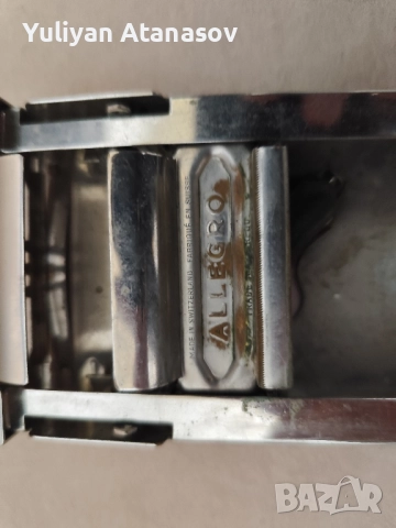 Уред за заточване на бръснарски ножчета - ALLEGRO, снимка 3 - Антикварни и старинни предмети - 52417596