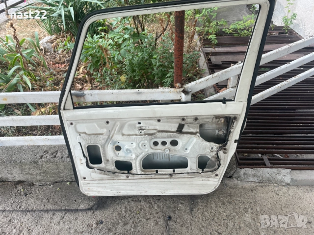 Предна дясна врата Сузуки Самурай, снимка 2 - Части - 51910938