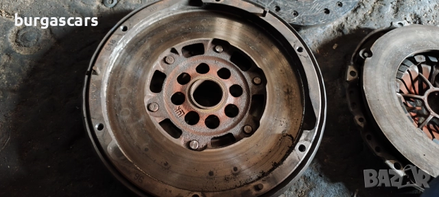 Демпферен маховик съединител Peugeot 407 2.0HDI - 250лв, снимка 2 - Части - 52041333