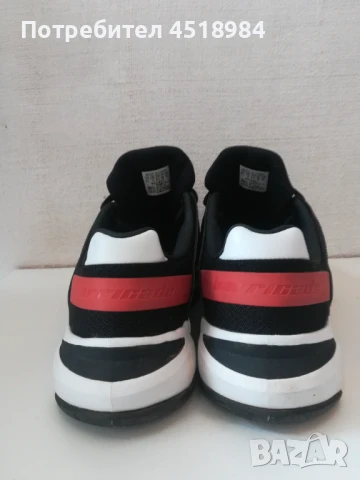 Оригинални маратонки Adidas Маратонки за тенис. Номер 44 Състояние много добро., снимка 4 - Тенис - 50849480