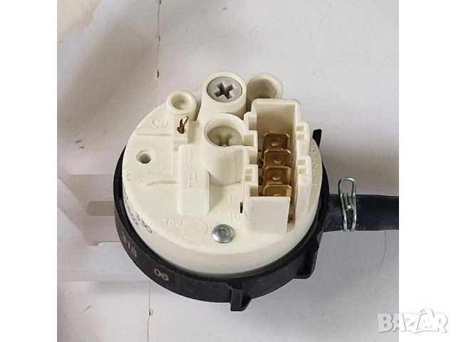 Ключ за ниво / Ниворегулатор пералня Ariston AMD129 EU (80305890905), снимка 3 - Перални - 50746267