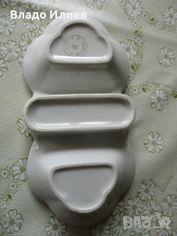 Солници 5 броя -2 порцеланови   ,3 пластмасови и  2 стъклени , оливерник, нож за кашкавал  и др-нови, снимка 10 - Аксесоари за кухня - 29870346