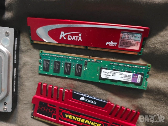 Продавам стар компютърни части: рам, хардове, и др., снимка 4 - Други - 53761730
