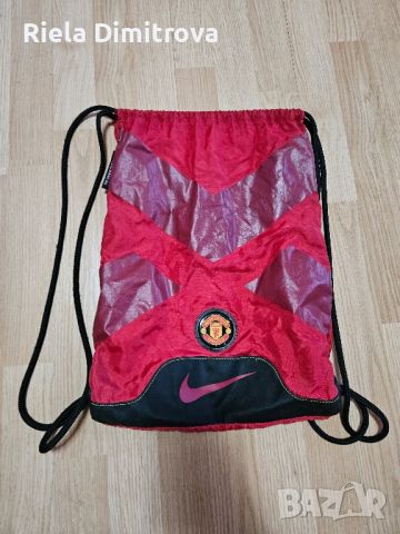 Чанти и раница на Manchester United, снимка 3 - Чанти - 45593917