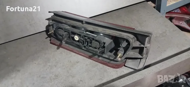 Volvo V70 - десен долен стоп, снимка 2 - Части - 49650879