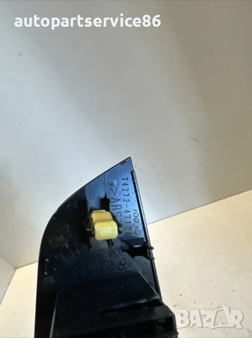 Бутон за стъкло за задна лява врата за Toyota Prius 1.8 Hybrid (2018) 74272-47120, снимка 2 - Части - 54219119