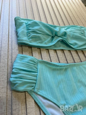 Ефектен бански от две части