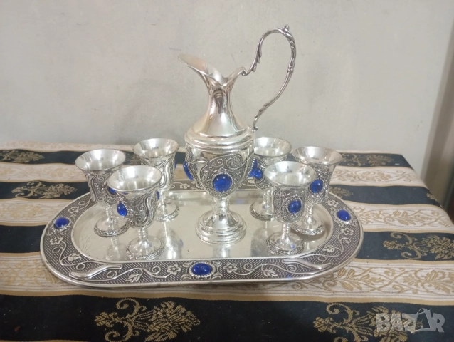 Винтидж сервиз за алкохол