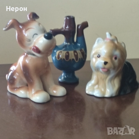 Порцеланово куче /фигурка/солница