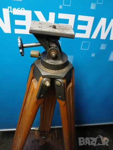 Стар дървен триножник,тринога за апарат., снимка 2 - Други ценни предмети - 53395011