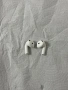 Apple Airpods 4 active noise cancelling, снимка 5