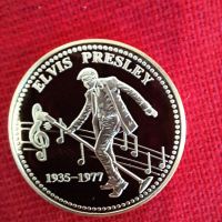 Позлатена възпоменателна монета с Елвис Пресли - Краля на Рока, снимка 2 - Нумизматика и бонистика - 45871284
