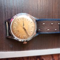 Часовник DOXA , снимка 5 - Антикварни и старинни предмети - 45276926
