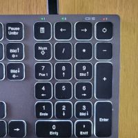 Бежична клавиатура QWERTZ с подсветка, снимка 2 - Клавиатури и мишки - 45102728