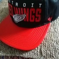 Ред Уингс Детройт хокей НХЛ  маркова на Форти Севън бейзболна шапка  регулируема нова, снимка 2 - Зимни спортове - 45545786