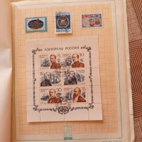 Колекция от 100 броя пощенски марки от СССР, събрани в оригинално албумче, снимка 1 - Филателия - 45379791