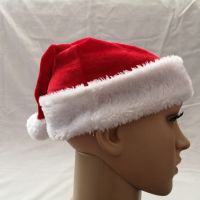 Коледна шапка от кадифе за дете на 1-2 години, снимка 4 - Шапки, шалове и ръкавици - 45112704