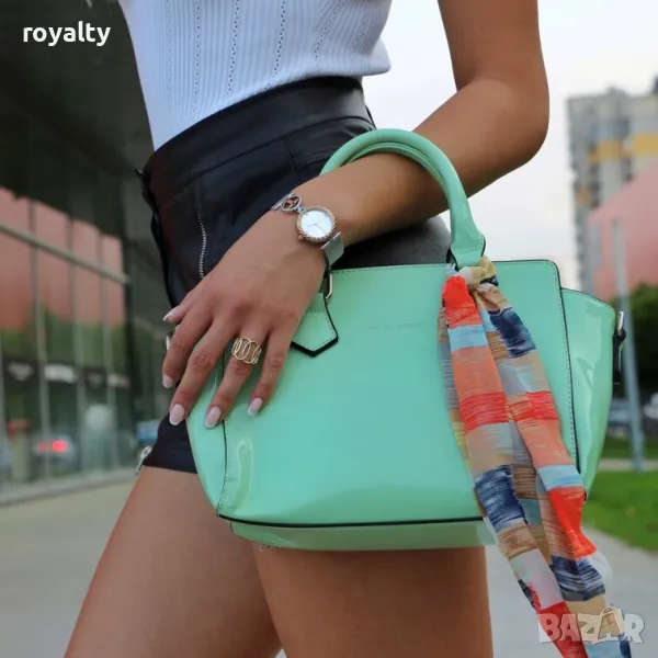 Дамска чанта DAVID JONES - зелен лак, снимка 1