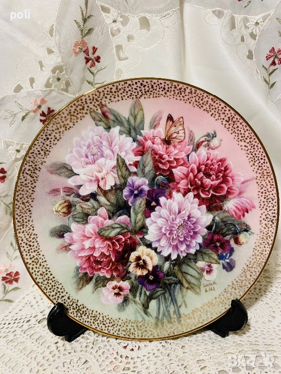 порцеланова чиния за стена , снимка 1