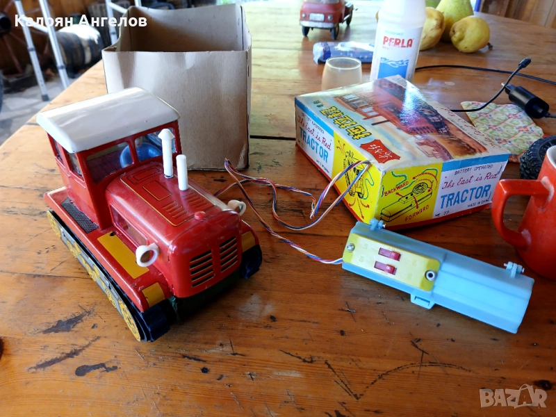 Ретро  трактор, снимка 1