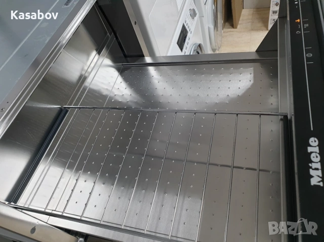 Miele Подгряващо Чекмедже с Дръжка за Вграждане в Кухня 29cm, снимка 6 - Печки, фурни - 53628744
