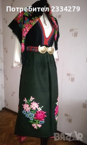 Стара тракийска женска носия ,,Увалиски" сукман, риза, престилка. , снимка 5 - Антикварни и старинни предмети - 53235922