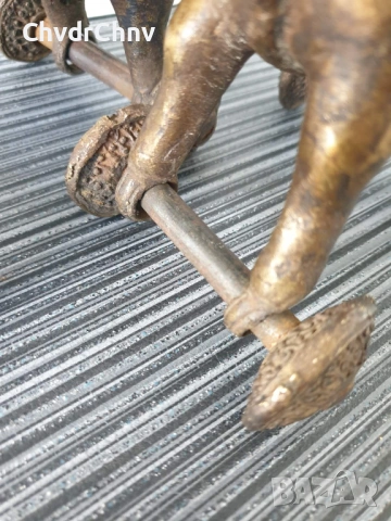 Индия 19ти век/2бр стари индийски бронзови коне на колела/малки кончета-играчки, снимка 8 - Антикварни и старинни предмети - 53507464