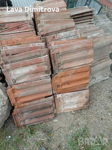 Продавам червени и циментени керемиди 