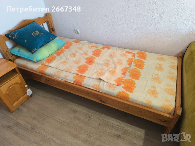 Единично легло с матрак и нощно шкафче