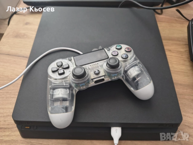 PS4 Slim 1TB + 9 игри