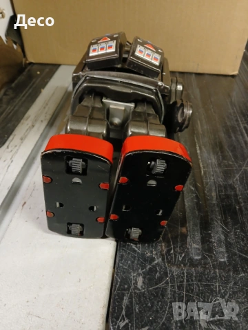 Стара ламаринена играчка робот., снимка 5 - Колекции - 53245773