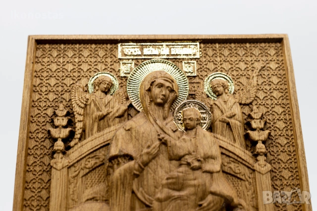 Позлатена релефна икона Св. Богородица Всецарица от дъб, снимка 6 - Икони - 53223659