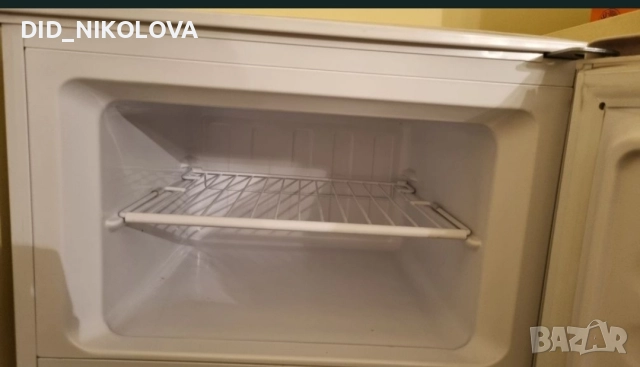 хладилник Crown, снимка 3 - Хладилници - 52907777