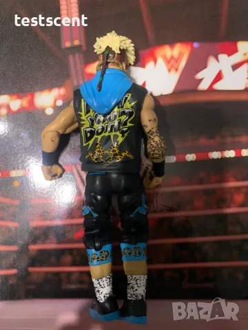 Екшън фигура WWE Enzo Amore Ензо Аморе Elite Mattel action figure играчка, снимка 7 - Колекции - 48502861