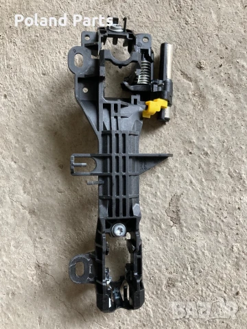 Основа дръжка 69202-F4010 предна лява Тойота ЦХР Toyota C-HR