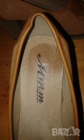 като нови обувки с дебел ток , снимка 3 - Дамски обувки на ток - 53015689