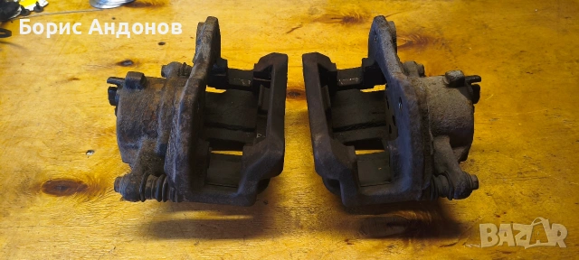 Предни спирачни апарати Nissan Almera N16, снимка 5 - Части - 53839754